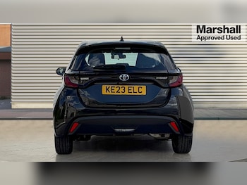 Used Toyota Yaris 2023 for sale - 75172184: Photo