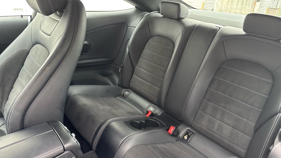 Used Mercedes-Benz C Class 2019 for sale - 76183946: Photo 14