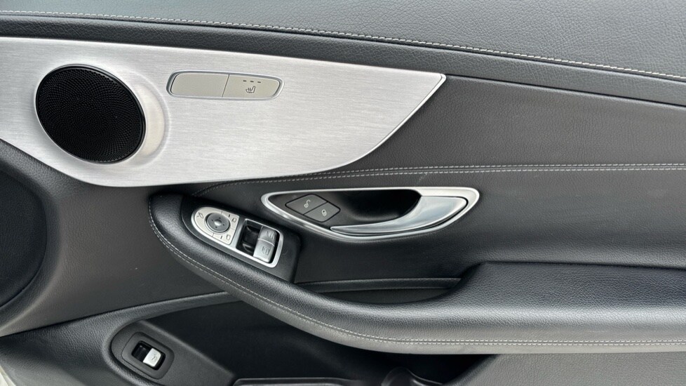 Used Mercedes-Benz C Class 2019 for sale - 76183946: Photo 32