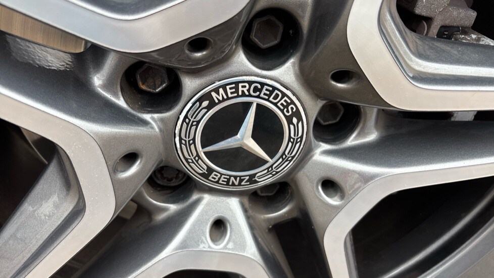 Used Mercedes-Benz C Class 2019 for sale - 76183946: Photo 41