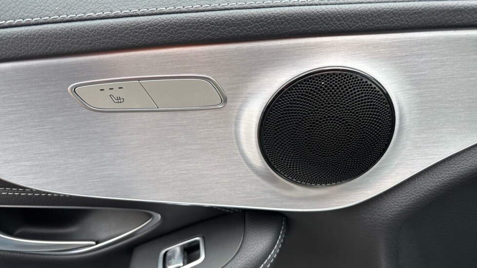 Used Mercedes-Benz C Class 2019 for sale - 76183946: Photo 44