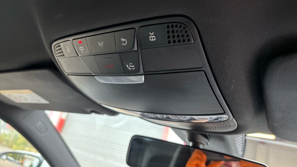 Used Mercedes-Benz C Class 2019 for sale - 76183946: Photo 76