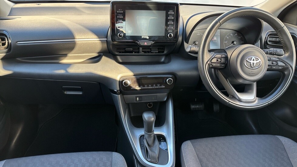 Used Toyota Yaris 2022 for sale - 76428251: Photo 11