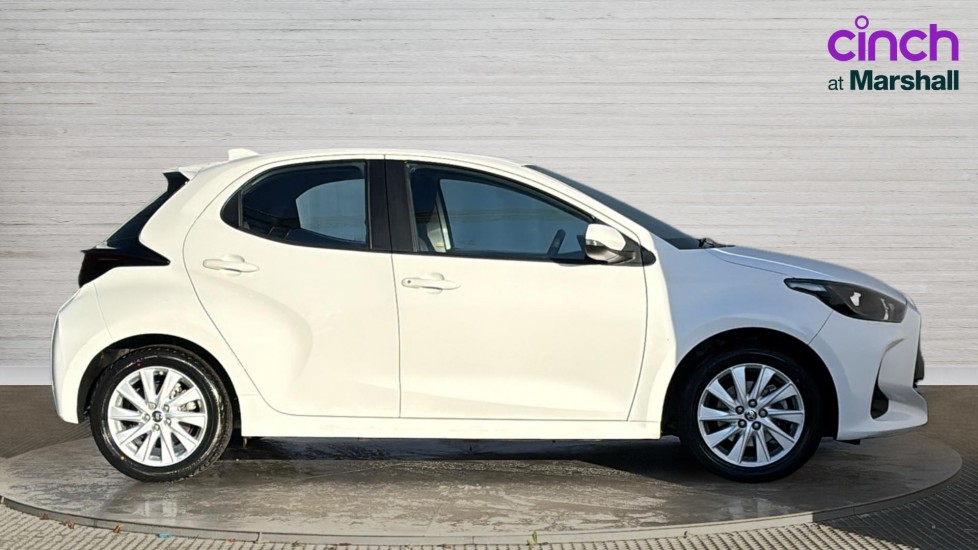 Used Toyota Yaris 2022 for sale - 76428251: Photo 2