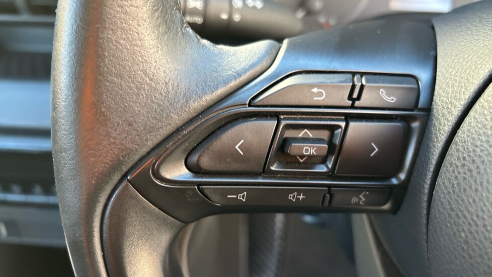 Used Toyota Yaris 2022 for sale - 76428251: Photo 25