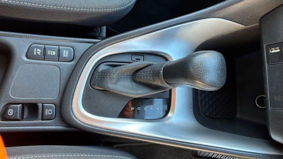 Used Toyota Yaris 2022 for sale - 76428251: Photo 30