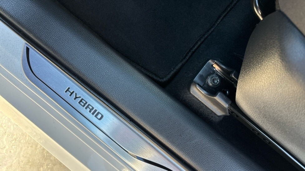 Used Toyota Yaris 2022 for sale - 76428251: Photo 39