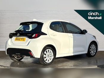 Used Toyota Yaris 2022 for sale - 76428251: Photo