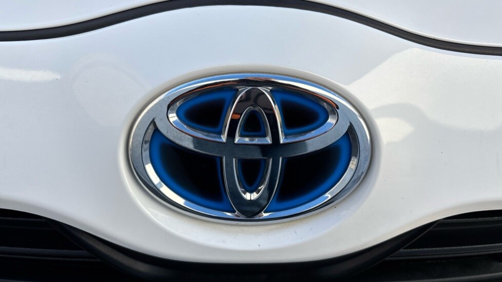 Used Toyota Yaris 2022 for sale - 76428251: Photo 40