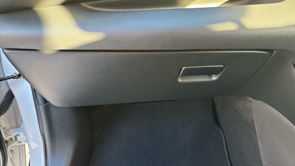 Used Toyota Yaris 2022 for sale - 76428251: Photo 43