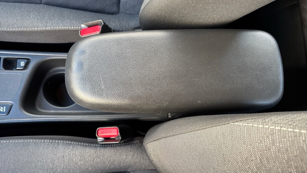 Used Toyota Yaris 2022 for sale - 76428251: Photo 47