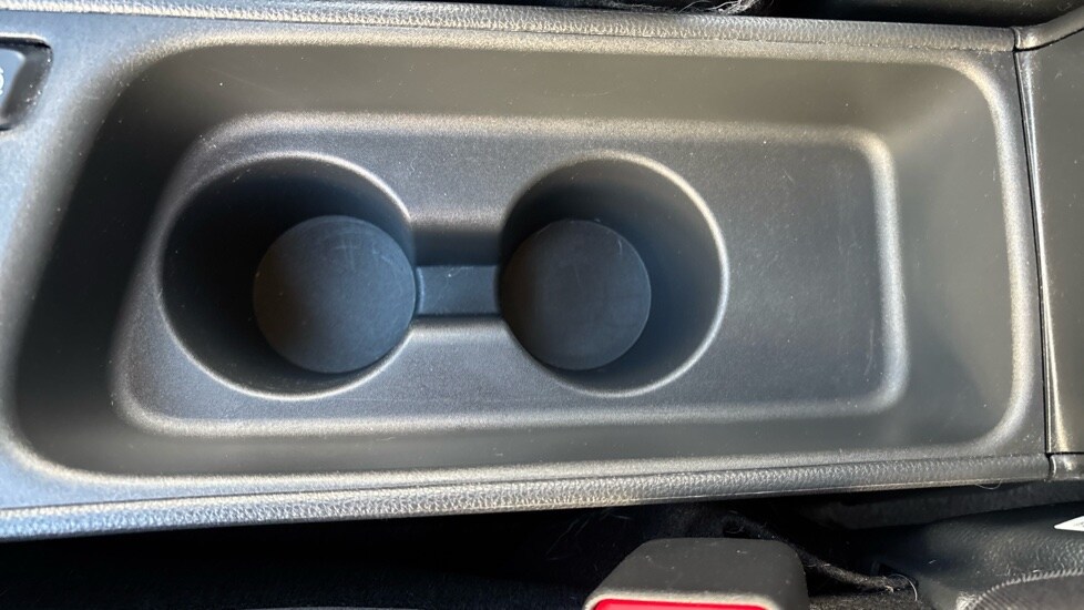 Used Toyota Yaris 2022 for sale - 76428251: Photo 49