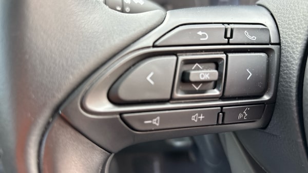 Used Toyota Yaris 2023 for sale - 76244452: Photo 25