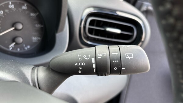 Used Toyota Yaris 2023 for sale - 76244452: Photo 26