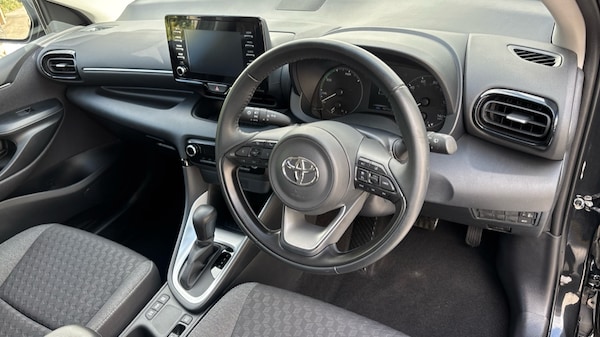 Used Toyota Yaris 2023 for sale - 76244452: Photo 86
