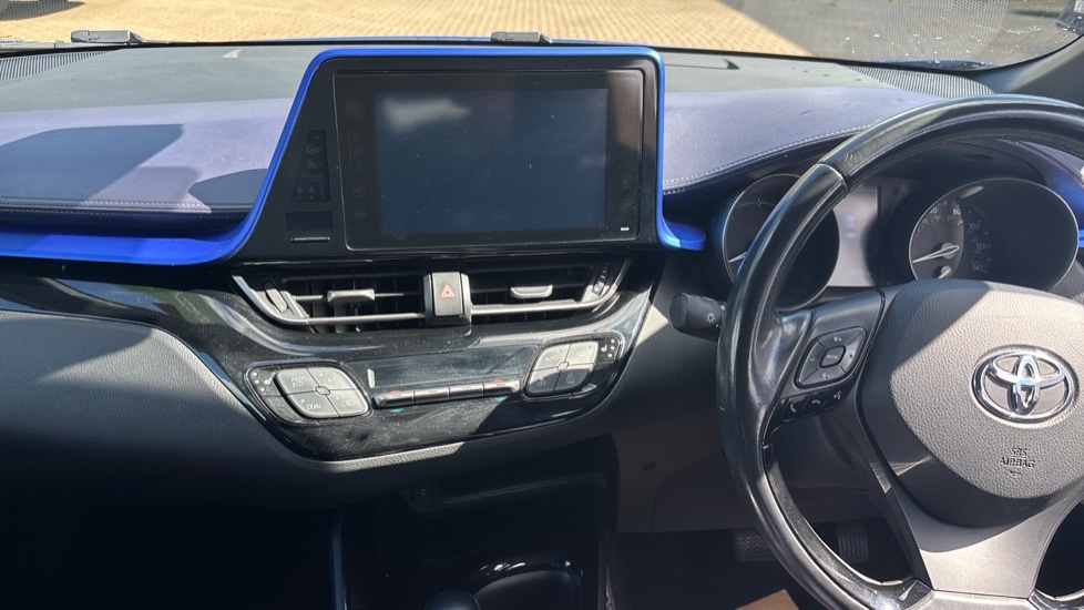 Used Toyota C-HR 2017 for sale - 76894543: Photo 12