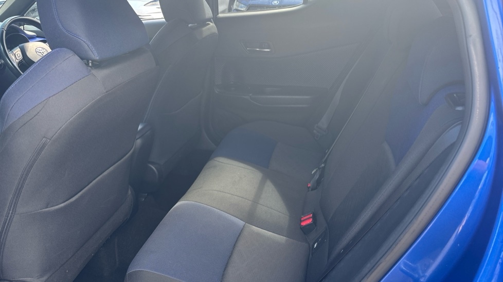 Used Toyota C-HR 2017 for sale - 76894543: Photo 14