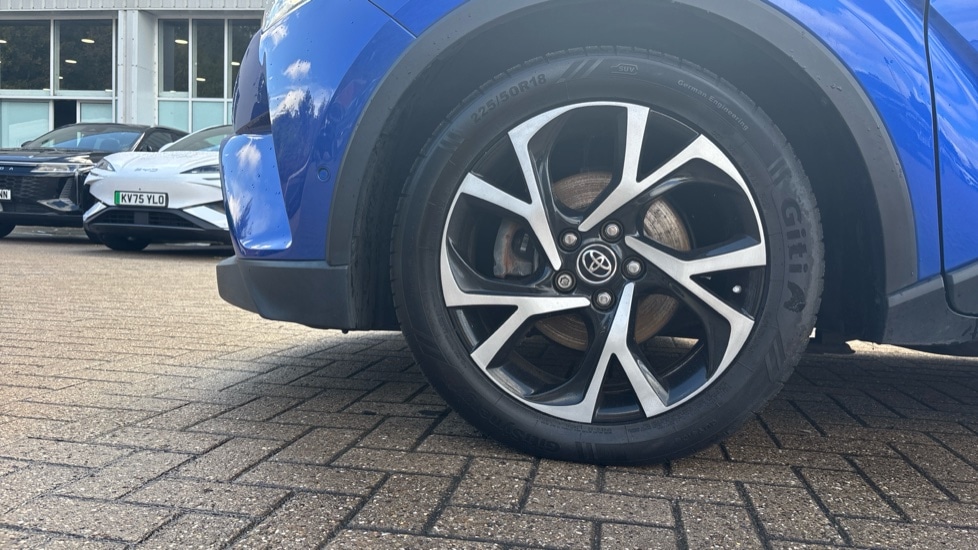 Used Toyota C-HR 2017 for sale - 76894543: Photo 17