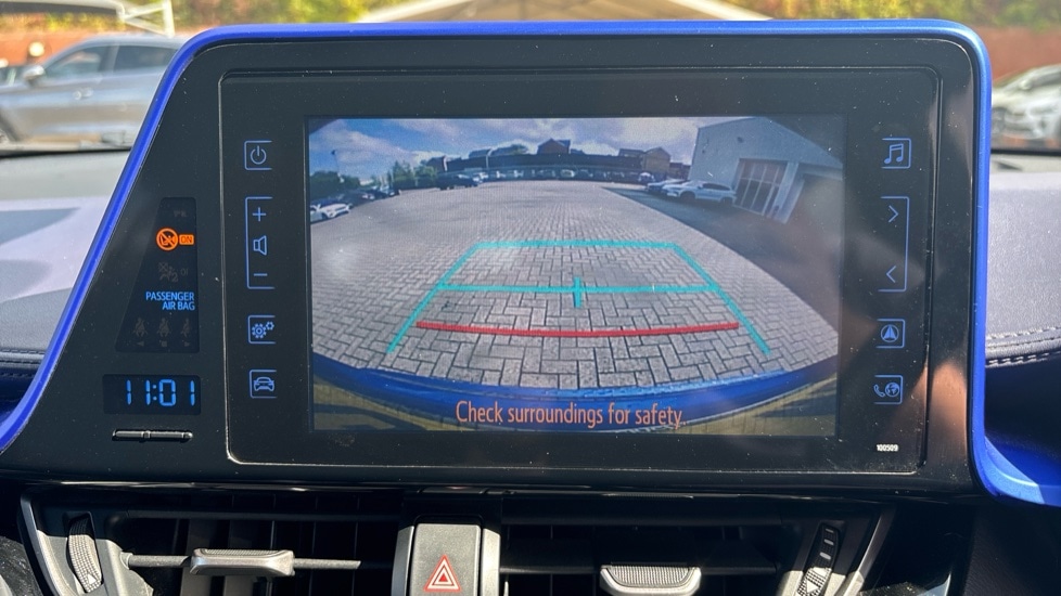 Used Toyota C-HR 2017 for sale - 76894543: Photo 28