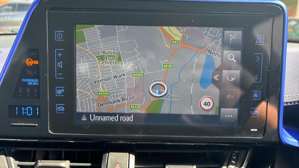 Used Toyota C-HR 2017 for sale - 76894543: Photo 29