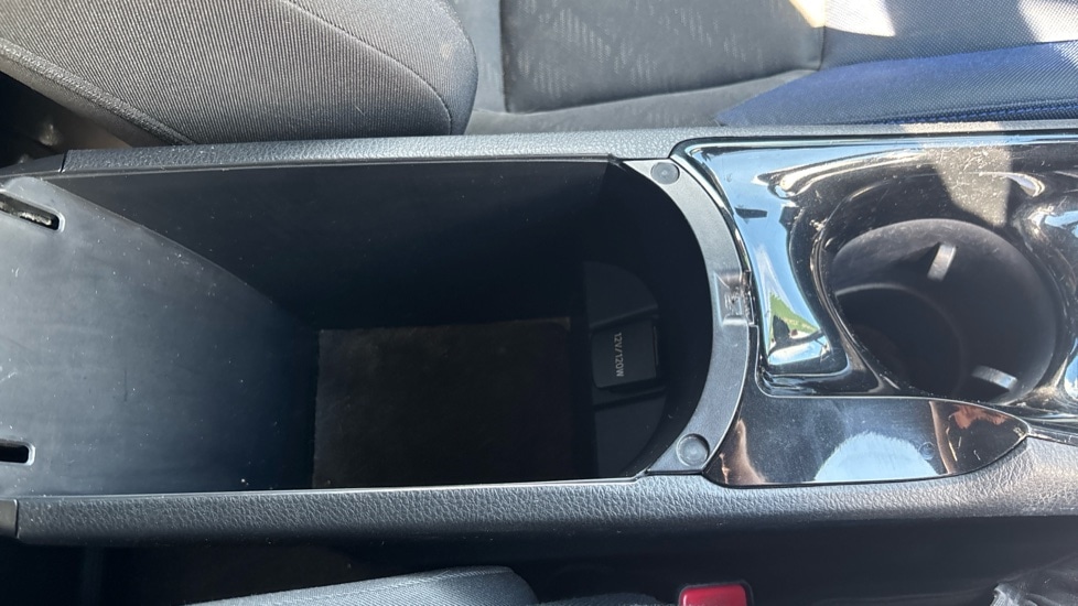 Used Toyota C-HR 2017 for sale - 76894543: Photo 31