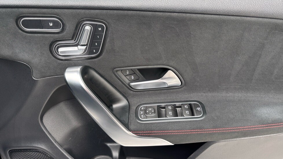Used Mercedes-Benz A-Class 2019 for sale - 76112108: Photo 32