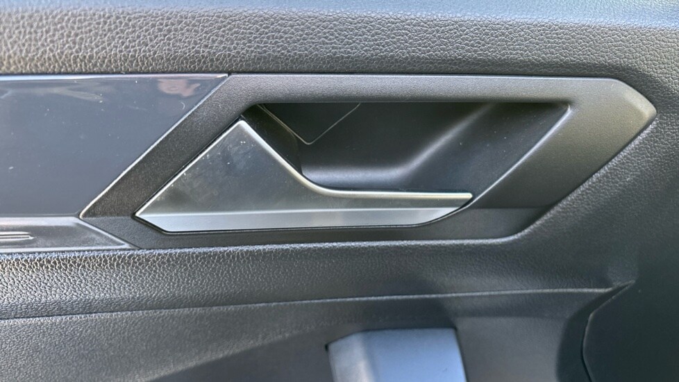 Used Volkswagen T-Roc 2019 for sale - 75886730: Photo 45