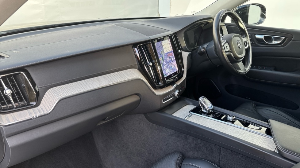 Used Volvo XC60 2022 for sale - 76834738: Photo 10