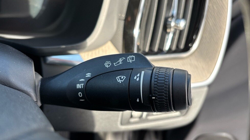 Used Volvo XC60 2022 for sale - 76834738: Photo 26