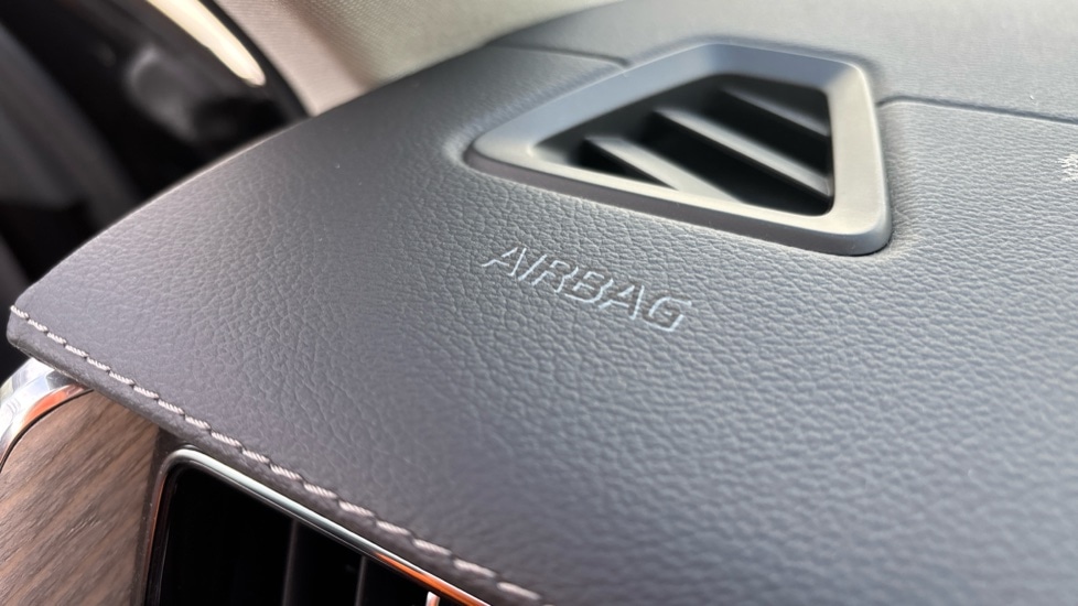 Used Volvo XC60 2022 for sale - 76834738: Photo 47