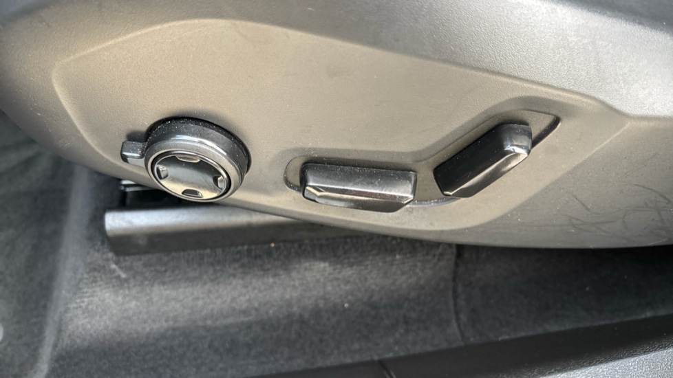 Used Volvo XC60 2022 for sale - 76834738: Photo 55