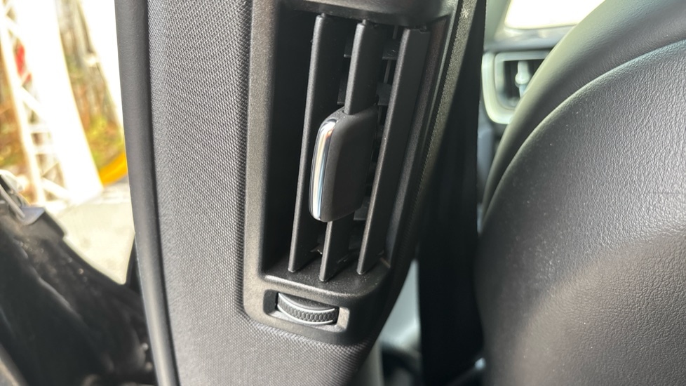 Used Volvo XC60 2022 for sale - 76834738: Photo 56