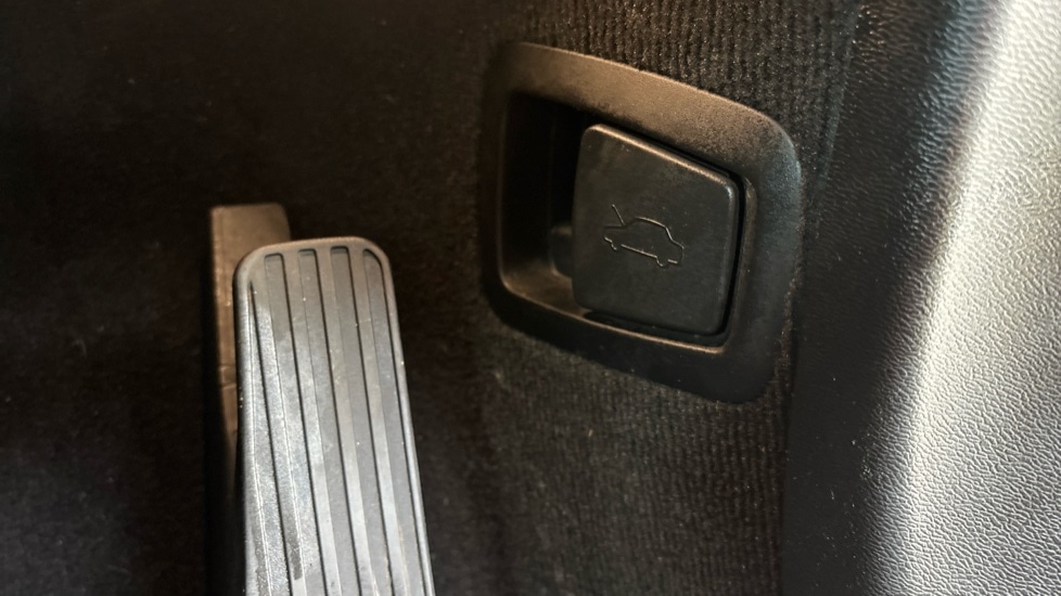 Used Volvo XC60 2022 for sale - 76834738: Photo 62