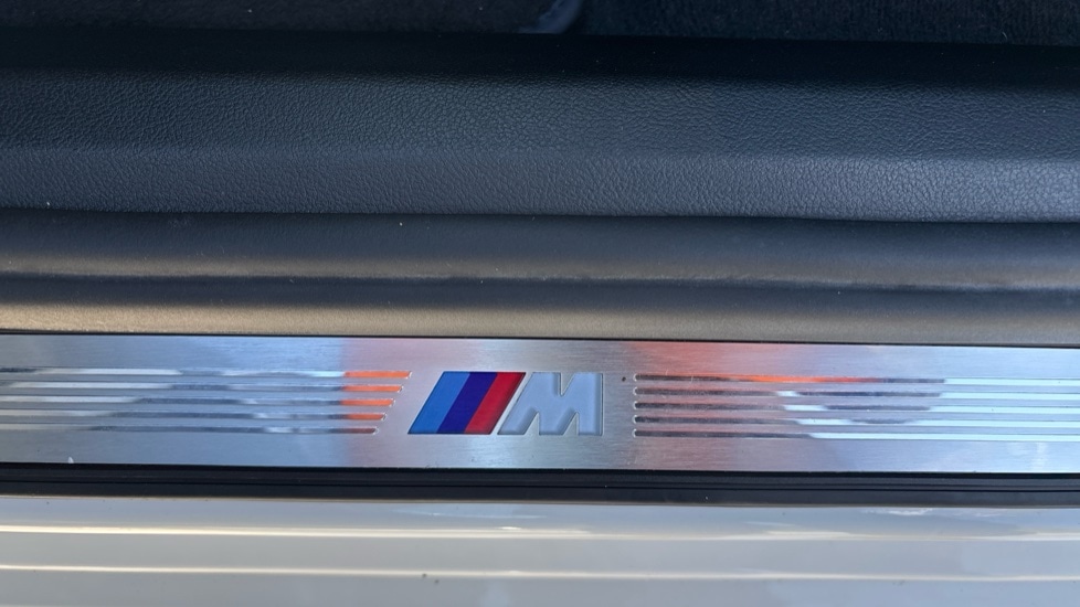 Used BMW 6 Series 2017 for sale - 76112386: Photo 43