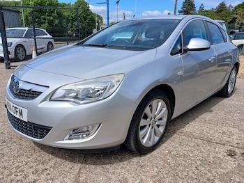 Used Vauxhall Astra 2011 for sale - 78243321: Photo