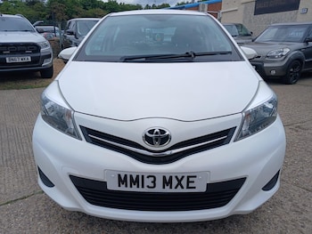 Used Toyota Yaris 2013 for sale - 78683508: Photo