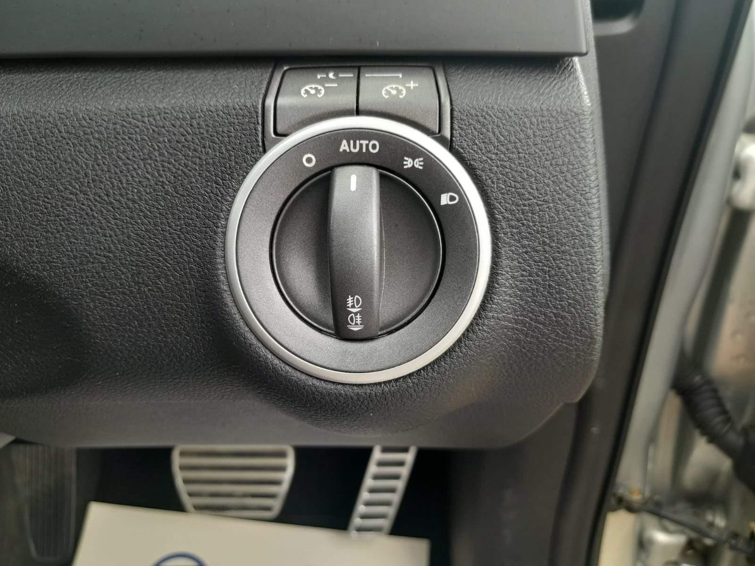 Used Vauxhall VXR8 2008 for sale - 77639380: Photo 25