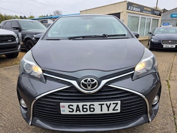 Used Toyota Yaris 2016 for sale - 78762801: Photo