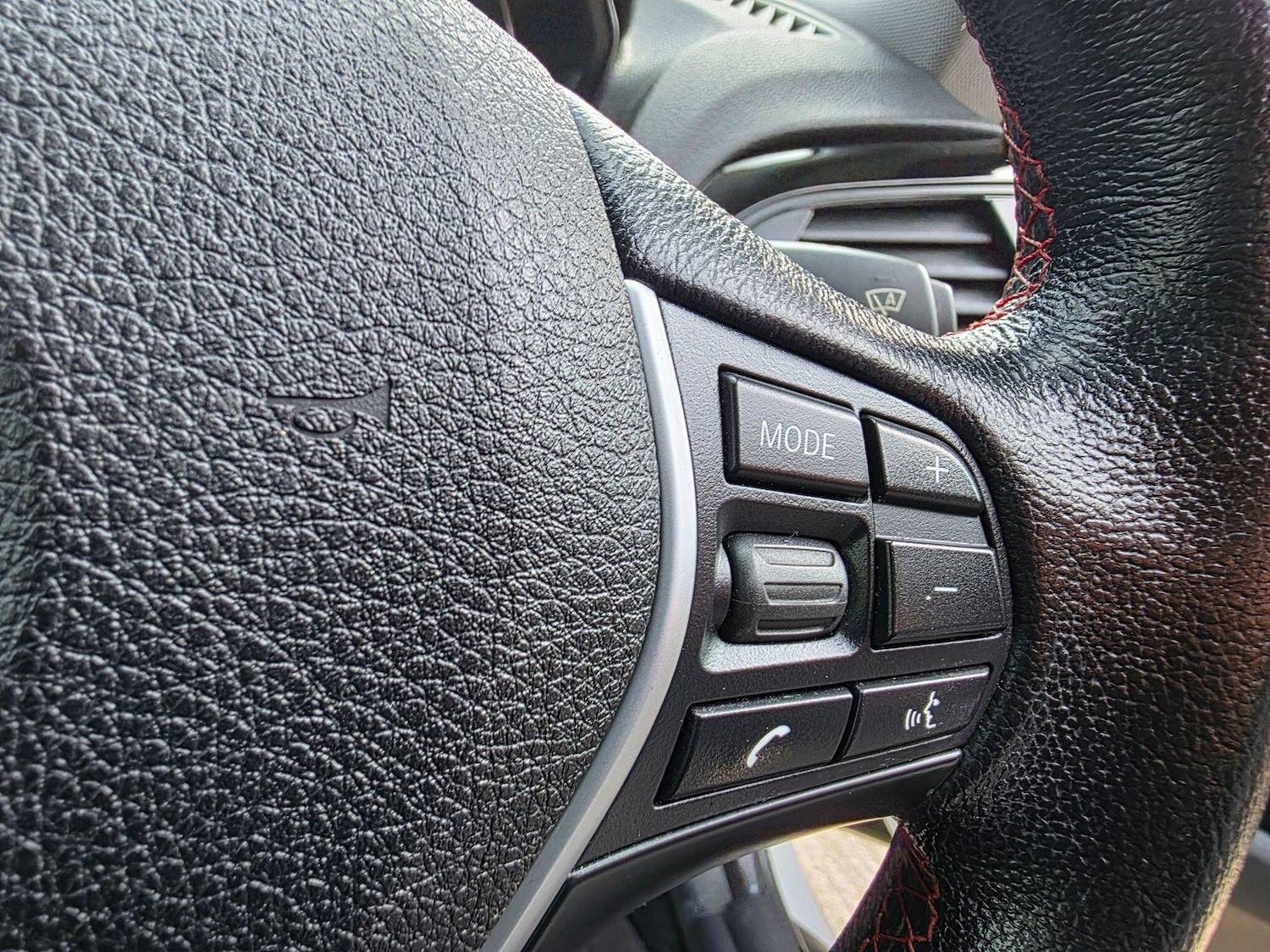 Used BMW 1 Series 2015 for sale - 77980823: Photo 24