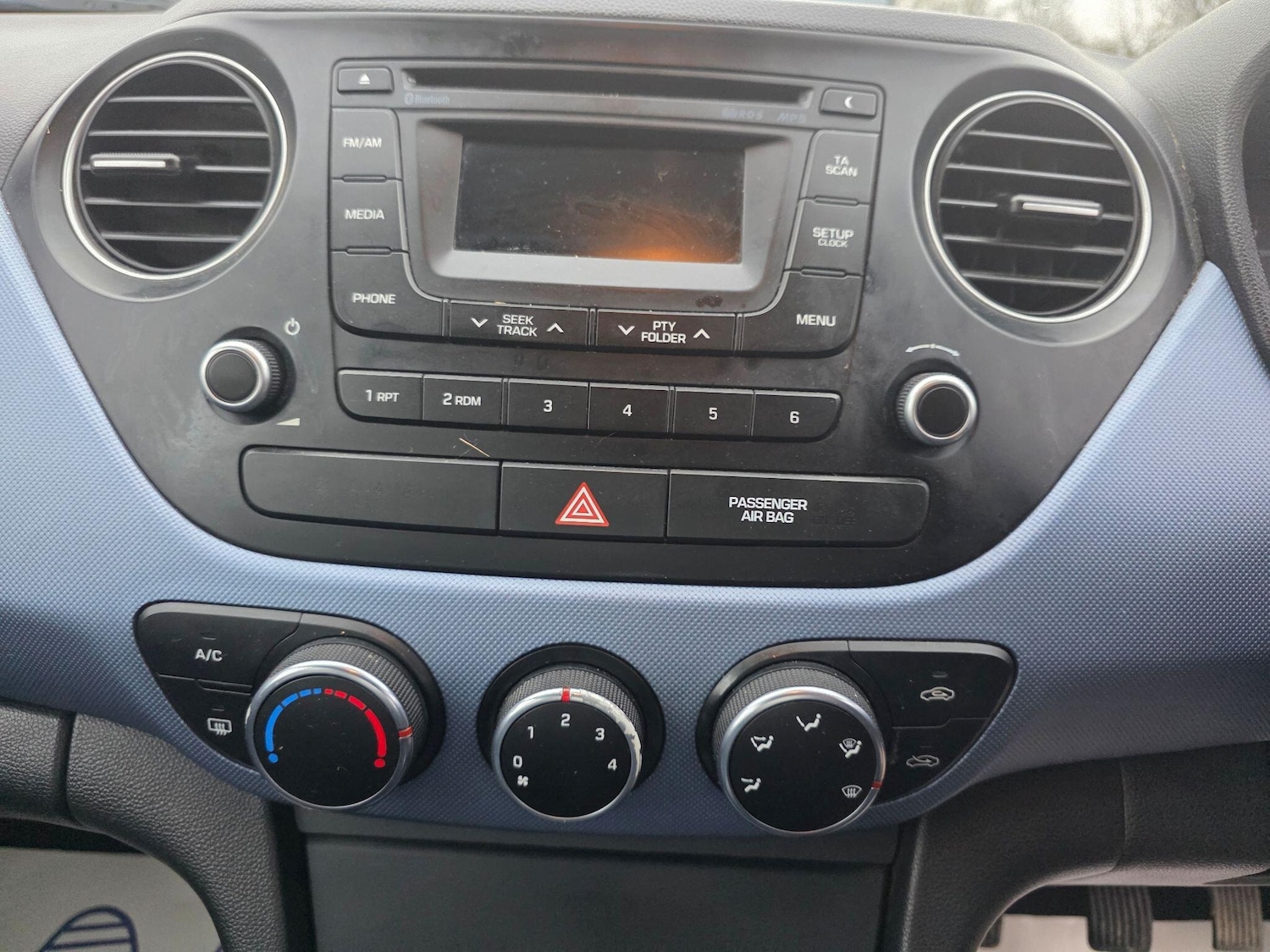 Used Hyundai i10 2015 for sale - 77639388: Photo 19