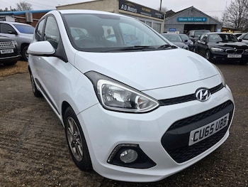 Used Hyundai i10 2015 for sale - 77639388: Photo