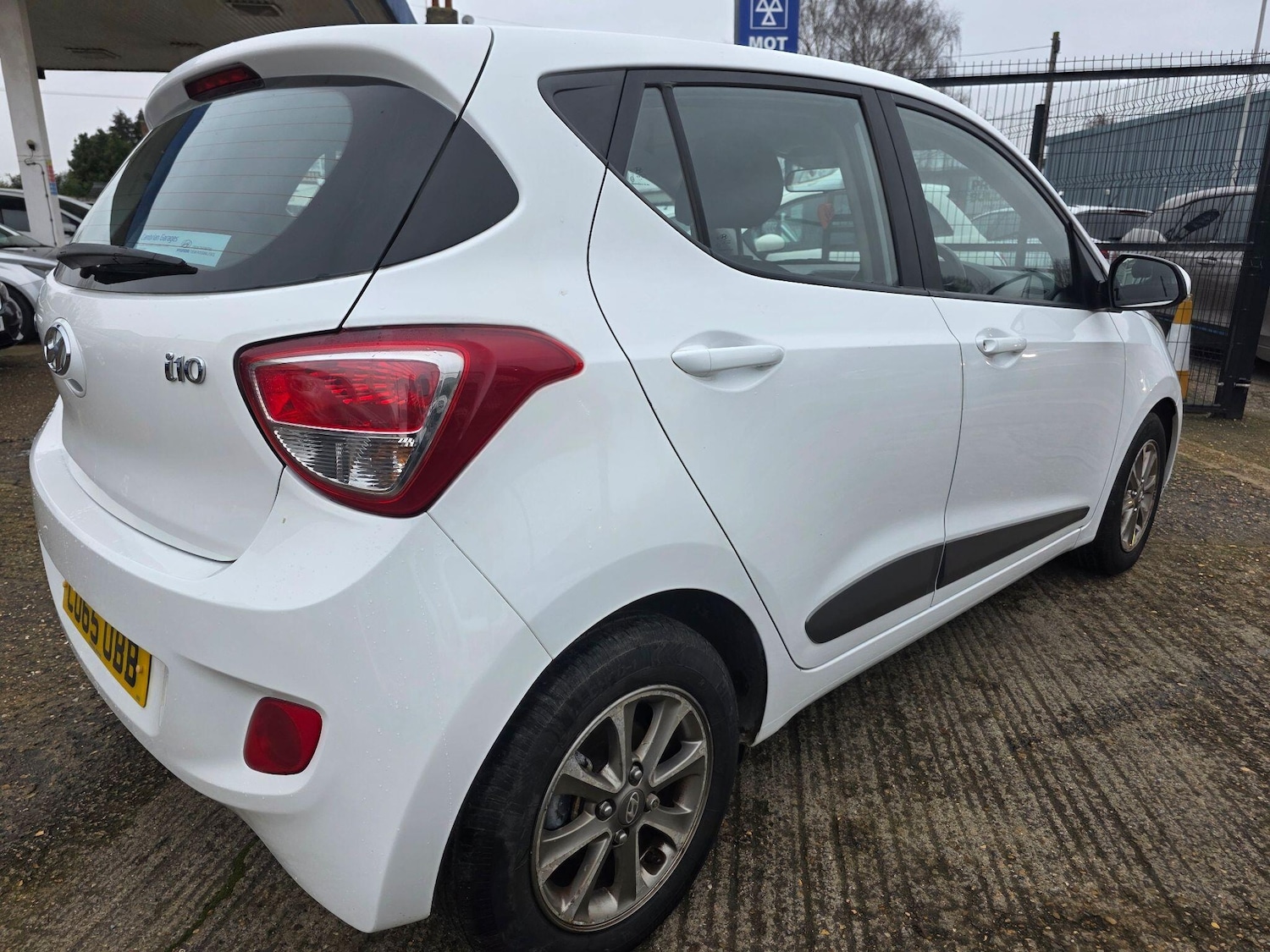 Used Hyundai i10 2015 for sale - 77917540: Photo 9