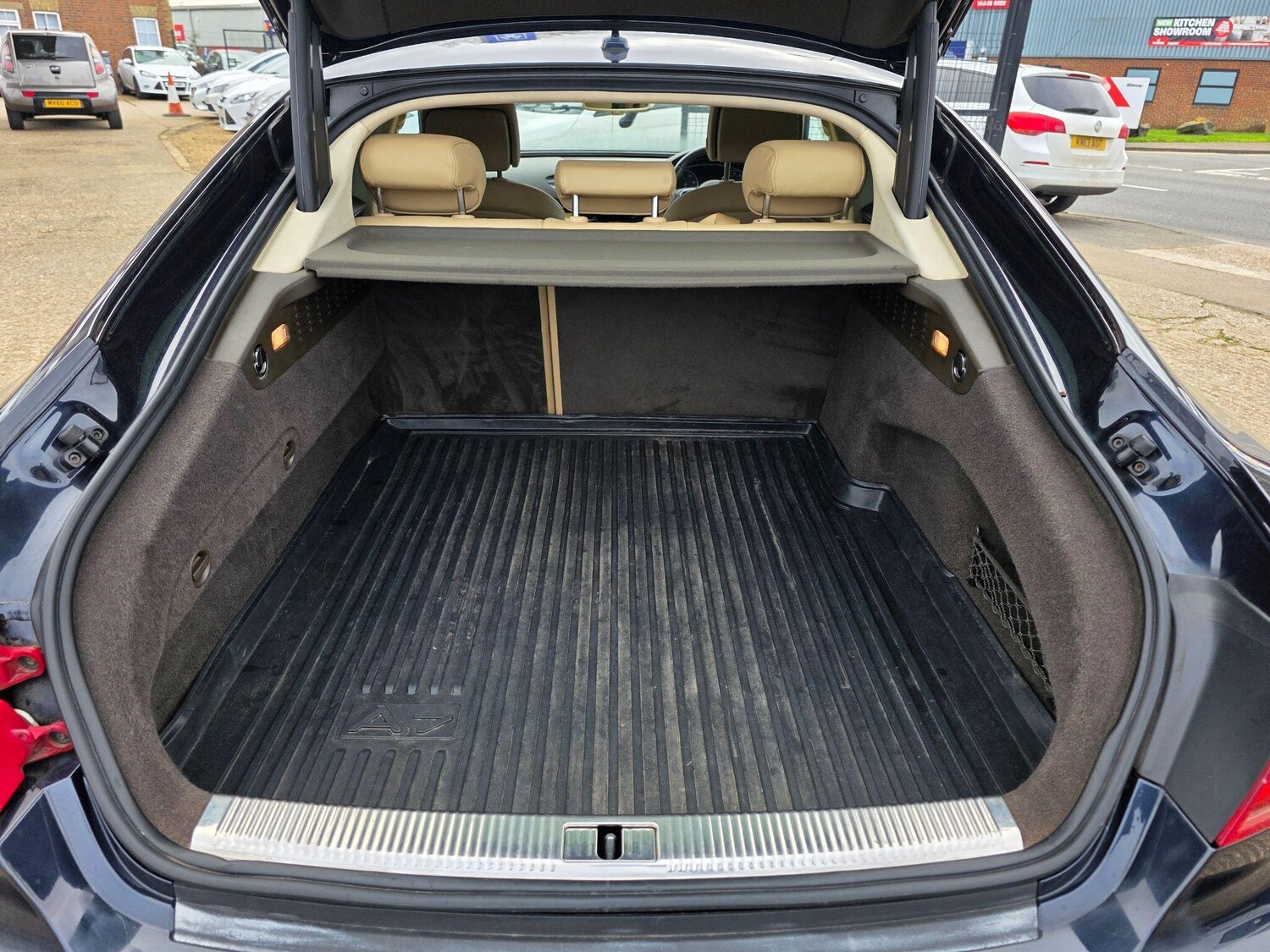 Used Audi A7 2012 for sale - 77639390: Photo 24