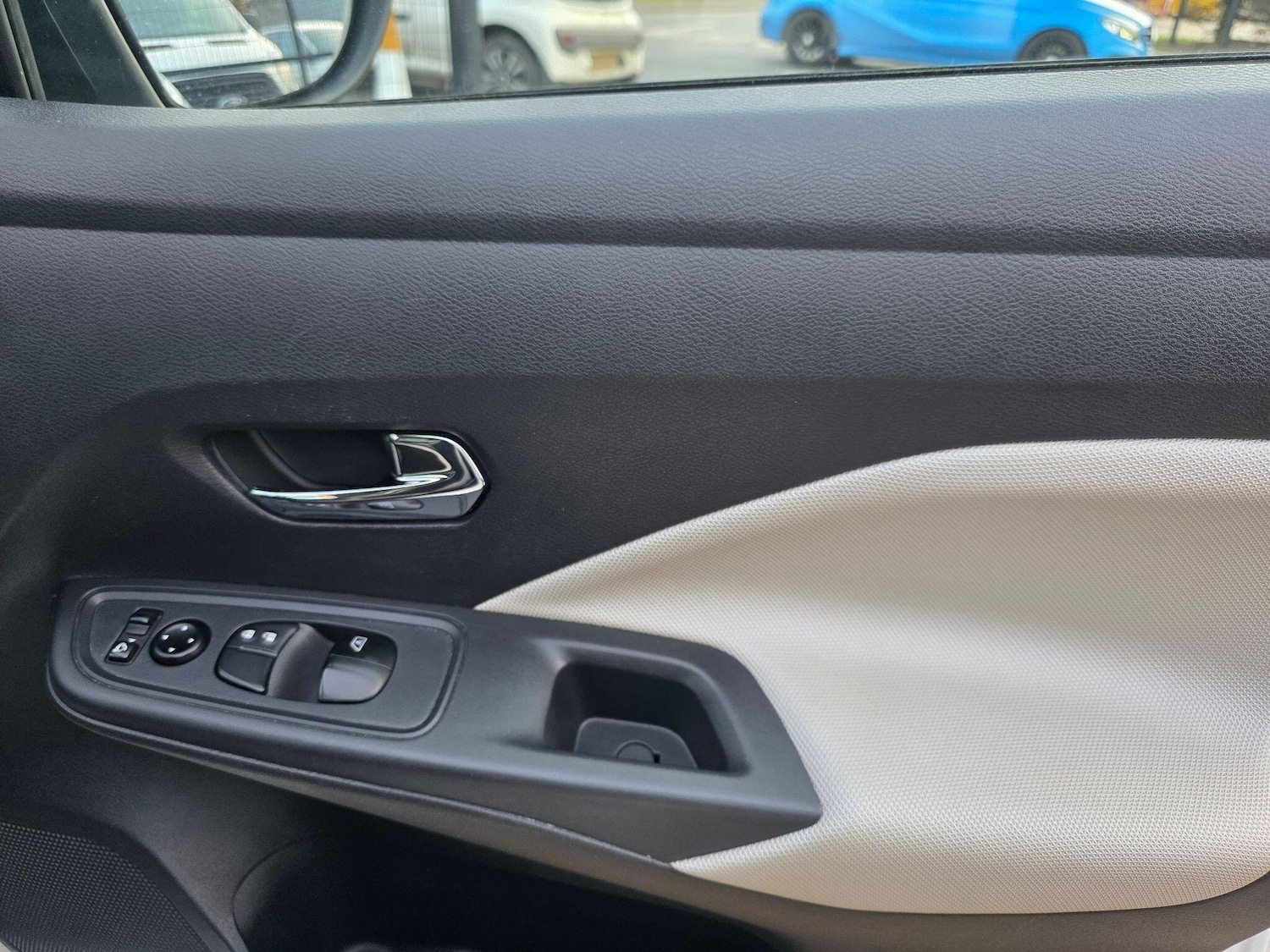 Used Nissan Micra 2017 for sale - 77639377: Photo 17