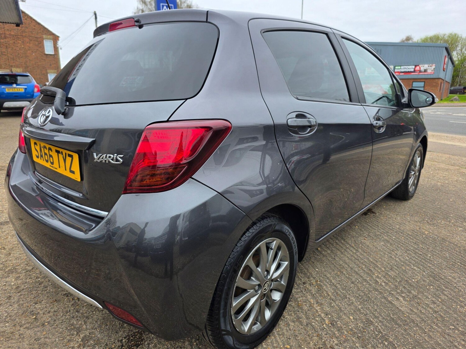 Used Toyota Yaris 2016 for sale - 78094744: Photo 13