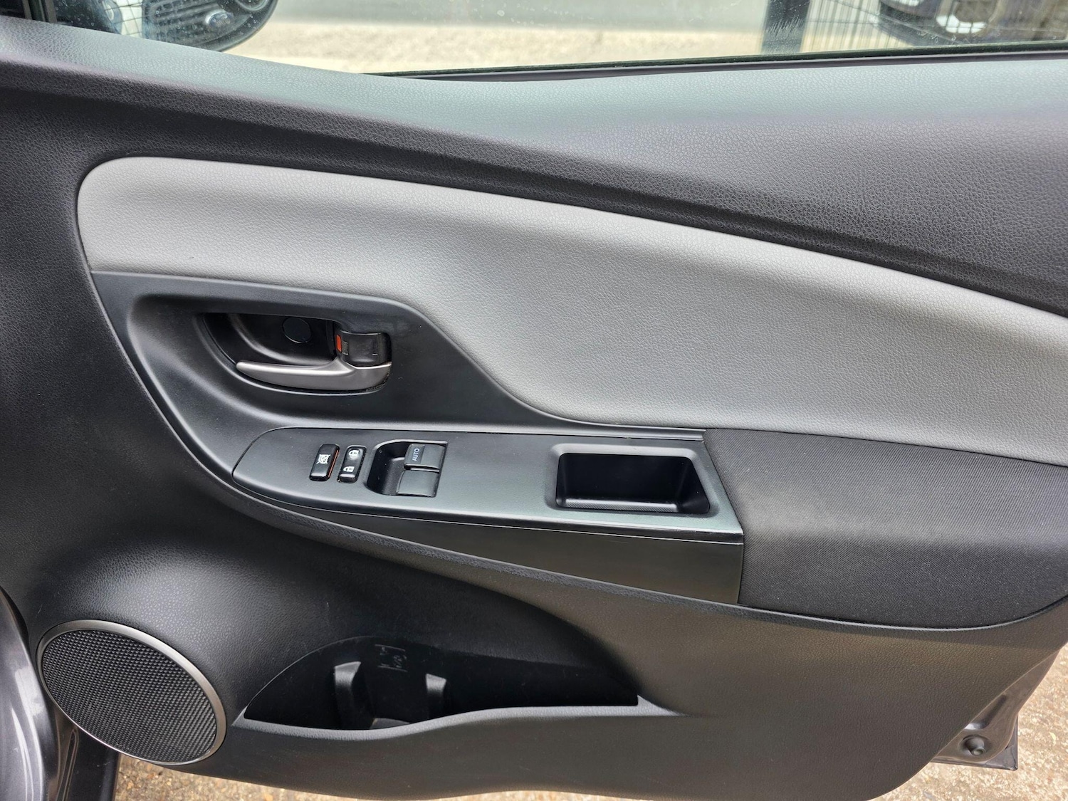 Used Toyota Yaris 2016 for sale - 78094744: Photo 20