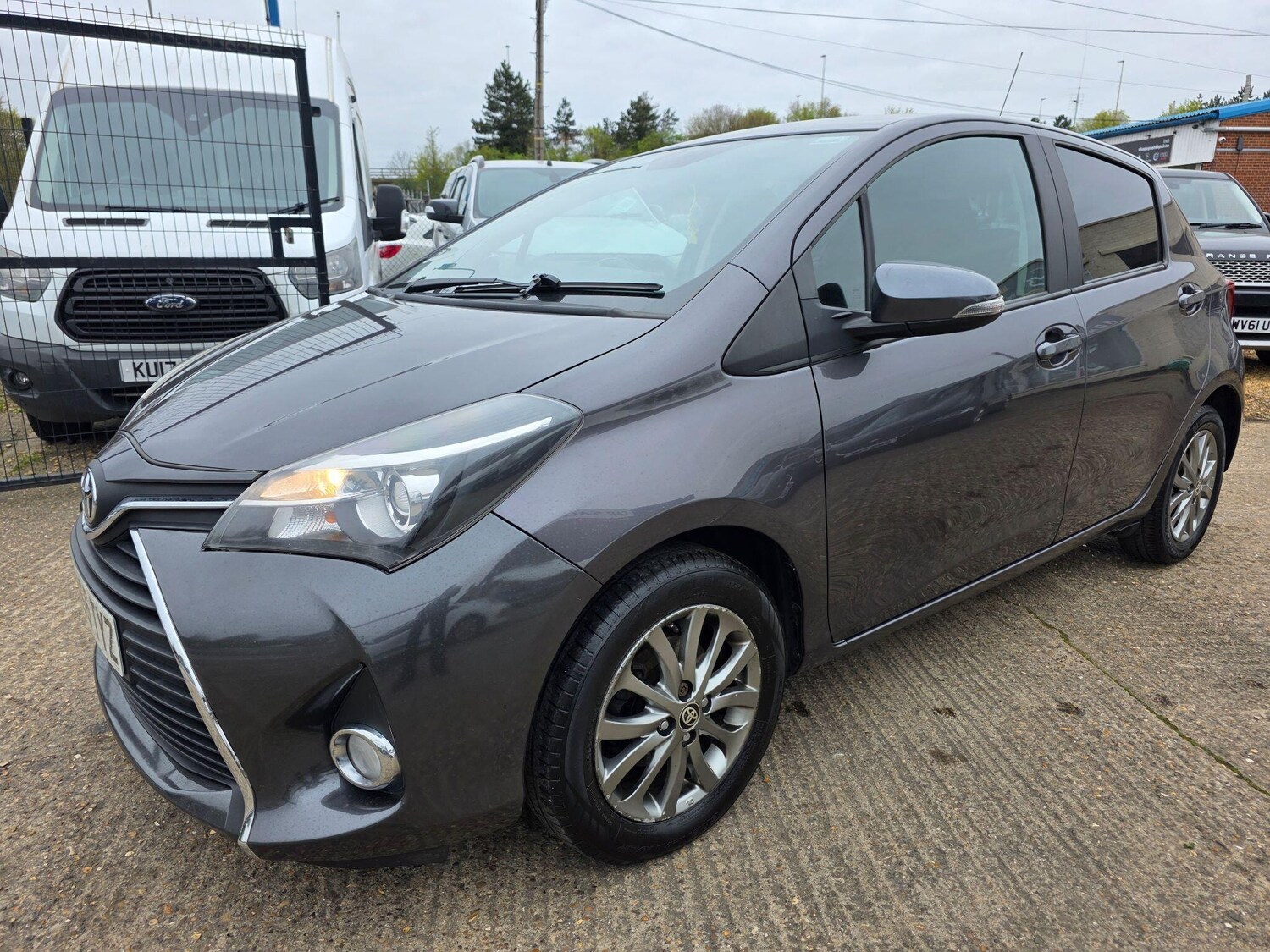 Used Toyota Yaris 2016 for sale - 78094744: Photo 6