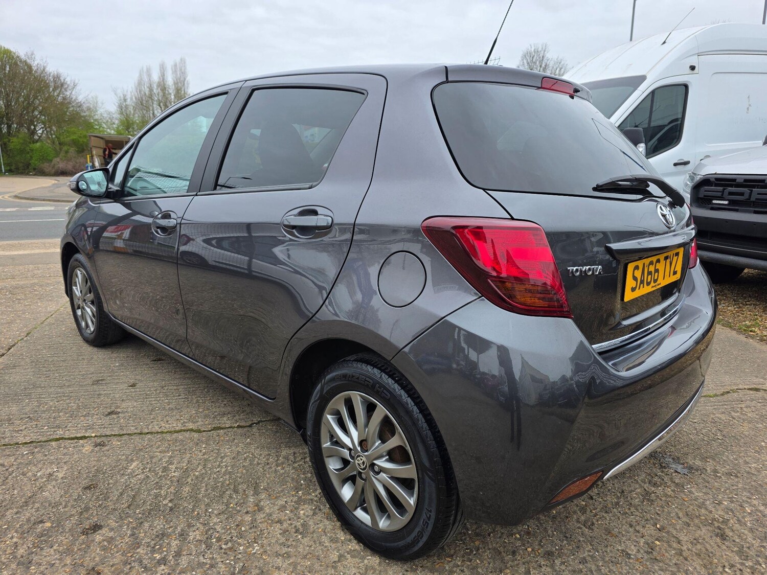 Used Toyota Yaris 2016 for sale - 78094744: Photo 8