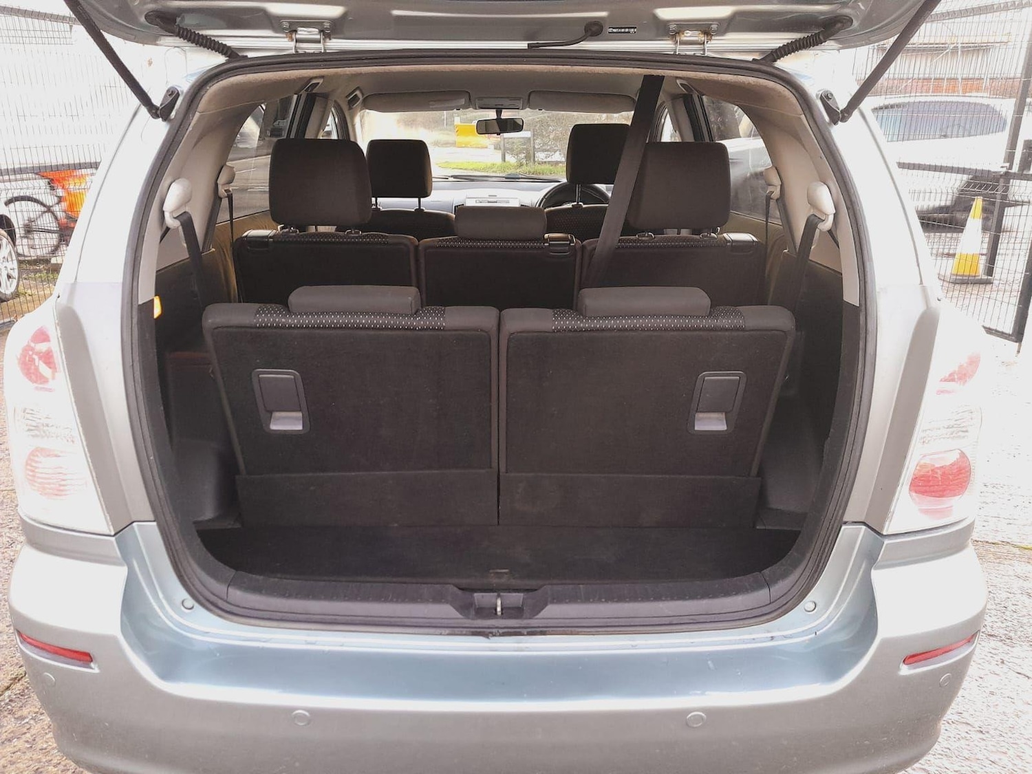 Used Toyota Corolla Verso 2008 for sale - 77639376: Photo 11