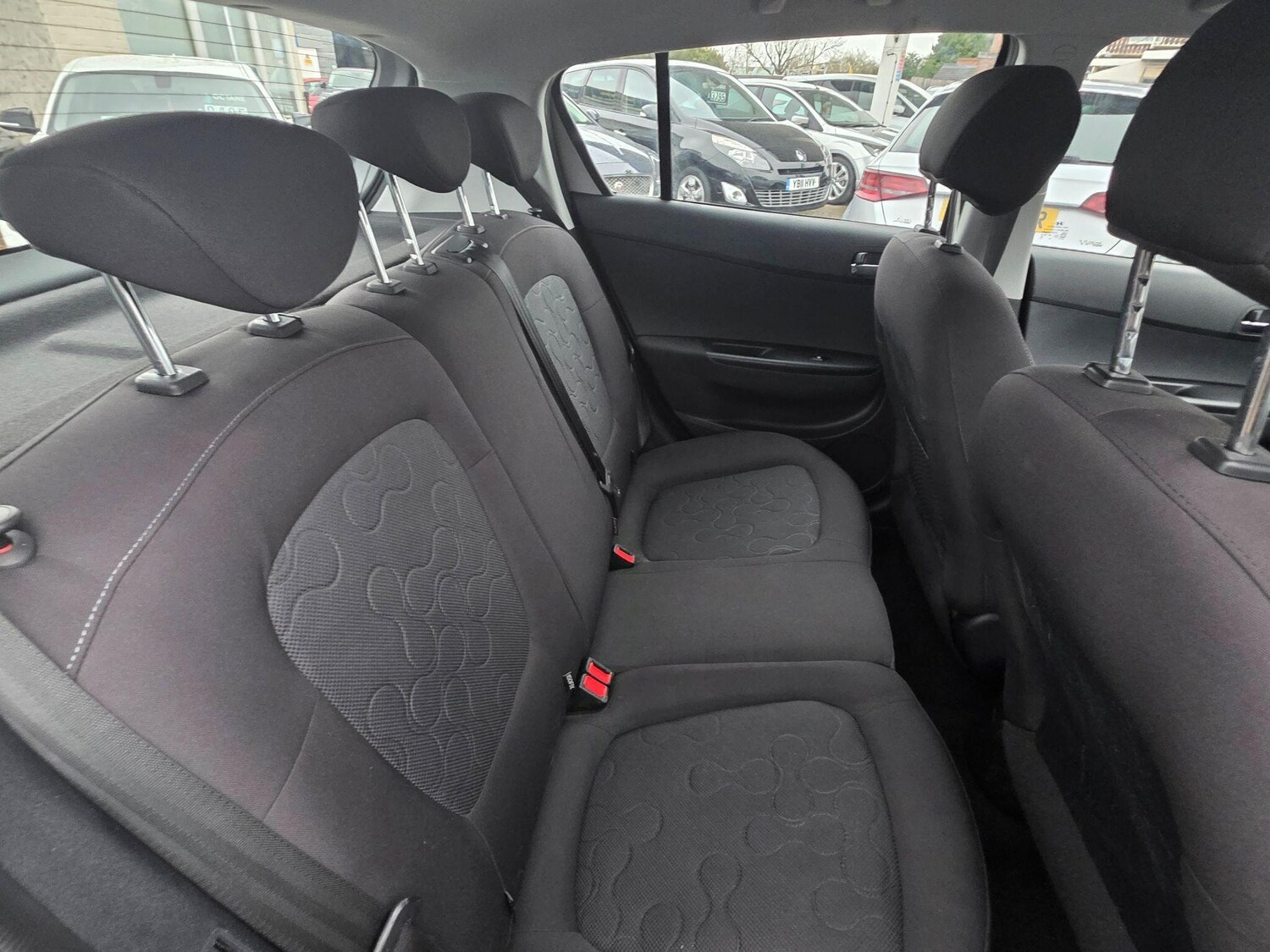 Used Hyundai i20 2010 for sale - 77639381: Photo 17